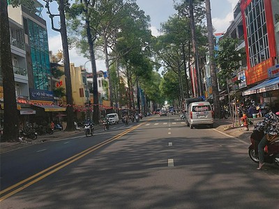 Nhà mặt nguyễn duy dương quận 10 -290m2- 10.6x27,4 - đầu tư giáo dục -  dòng tiền 2tỷ4/năm -chỉ 69 0