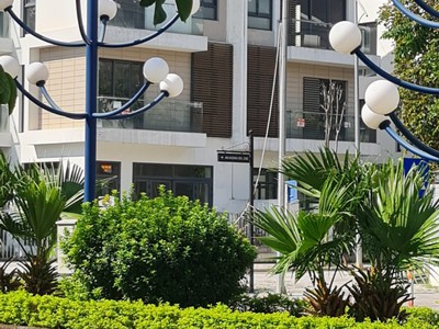 Bt an vượng dt xây dựng 322m . căn cạnh góc , cách công viên thiên văn học 50m , hướng đông nam 1