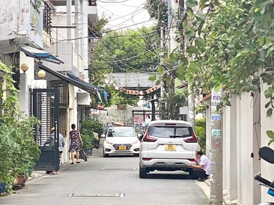 Ngã tư huỳnh văn bánh- đặng văn ngữ 49m2-5t- 7pn 9.2tỷ tl hẻm nhựa kinh doanh  siêu hiếm 0
