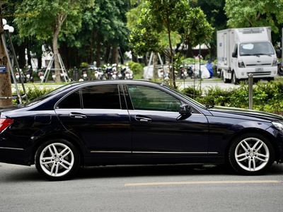Mercedes c200 at 2012 3