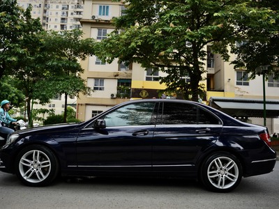 Mercedes c200 at 2012 4