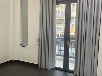 Nhà mặt phố đường Hồ Biểu Chánh  3 tầng   1 sân thượng  cho thuê giá 42tr/tháng 1