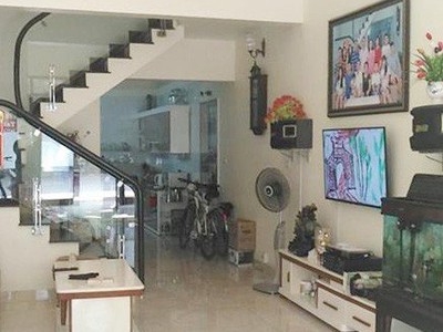 Bán nhà mặt đường nguyễn công trứ vị trí cực đẹp, vỉa hè rộng, giá 9.7 tỉ 1