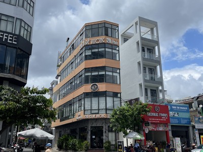 Bán nhà góc 3 mặt tiền đường, Phan văn Trị, P5, Gò Vấp. Dt:4x25, 1 hầm, 4 lầu, giá:30 tỷ 1