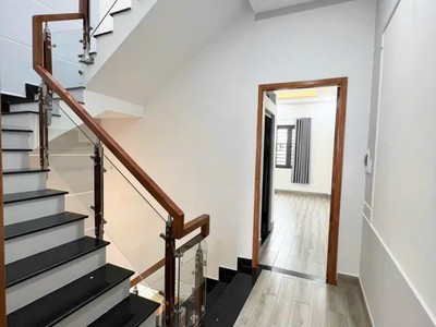 Nhanh tay sở hữu ngay căn nhà vị trí đẹp tại mặt tiền đường phan đình giót, tp dĩ an 3