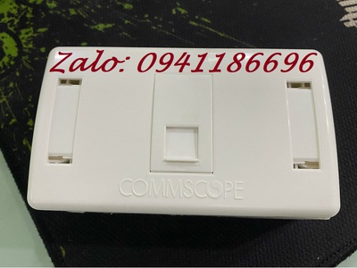 Sẵn kho mặt nạ vuông Wallplate CommScope 1,2 port , giá tốt sẵn số lượng 1