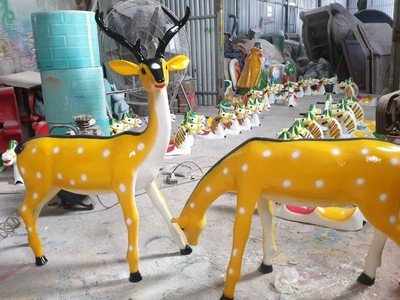 Tượng gà trống và gà mái 7