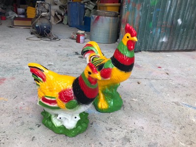Tượng gà trống và gà mái 0