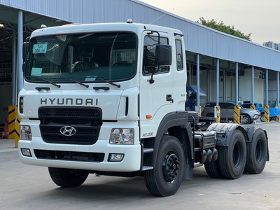 Đầu kéo Hyundai HD1000 2023 1