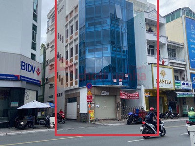 Góc 2 mt nguyễn bỉnh khiêm, 8.5x18m, 4 lầu, 250 tr/th 0