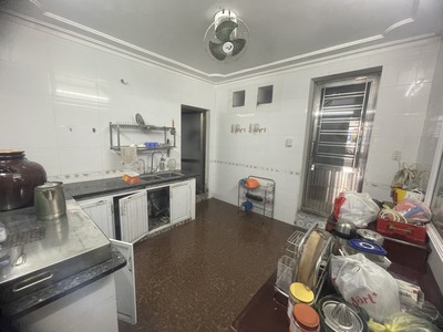 Cho thuê nhà mặt đường Lán Bè. 4