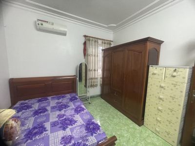 Cho thuê nhà mặt đường Lán Bè. 8