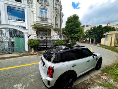 Chính chủ cần bán nhanh xe Mini countryman bản S, silver white 3