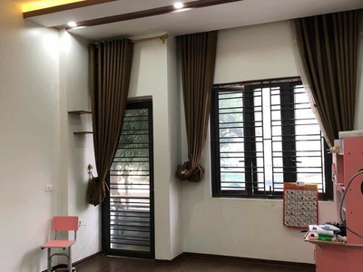 Chính chủ cần bán căn nhà 3 tầng lệch xây được 2 năm thuộc đường khánh yên - phố mới   lào cai. 1