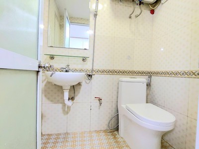 Bán nhà tập thể phố đại cồ việt , 30m2 x 1,5 tầng , giá nhỉnh 1 tỷ 4