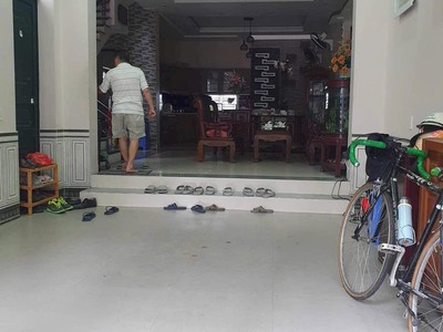 CHO THUÊ NHÀ 3,5 tầng tại PHƯƠNG LƯU - ĐÔNG HẢI 1     Oto vào nhà 8