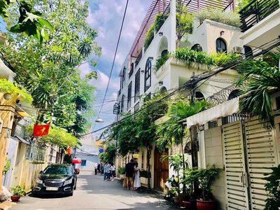 Bán gấp nhà cấp 4, góc 2 mặt tiền, đường 3 tháng 2, p12, Q10. DT:6x19, 17 tỷ 0