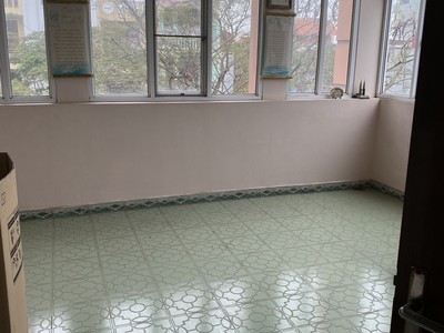 Cho thuê nhà mặt đường Quán Nam 4