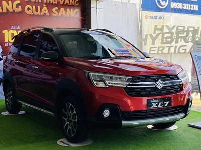 Bán Xe Suzuki XL-7 Bản 2023 - Mẫu Xe Đa Dụng Đầy Ấn Tượng 1