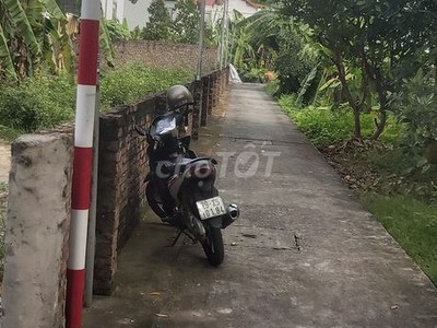 Chính chủ bán đất lô góc, sổ đỏ 126,8m2, mặt trước rộng 6,38m, lô góc 2 mặt tiền tổ 7 Đông Dư, Gia L 4