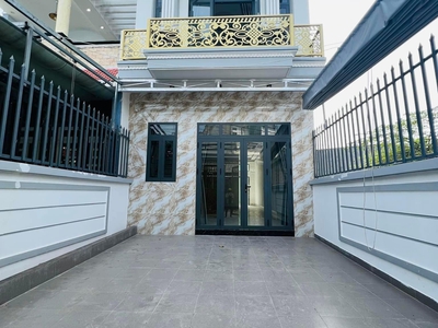 Hạ 300tr lầu mái thái ngay chợ phú thọ trảng dài sân ô tô 6m sân sau 8m shr thổ cư 1