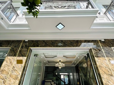 Bán nhà Khúc Thừa Dụ, Lê Chân, Hải Phòng - Ngõ to, ô tô đỗ cửa, gần siêu thị Aeon Mall 1