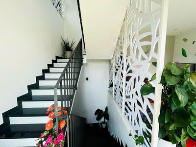 Nhà 2 mặt tiền vip song song đường tôn đản, giá 3 tỷ 5, dt đất: 104m2, full nội thất. 4