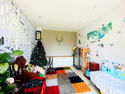 Nhà 2 mặt tiền vip song song đường tôn đản, giá 3 tỷ 5, dt đất: 104m2, full nội thất. 1