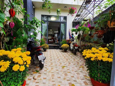 Nhà 2 mặt tiền vip song song đường tôn đản, giá 3 tỷ 5, dt đất: 104m2, full nội thất. 2