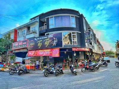 Kiên giang, cần sang lại quán cafe   bida đang hoạt động ổn định, có sẵn lượng khách quen, tel : 1