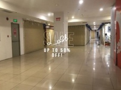 Cho thuê Kiot tại Oriental Plaza   TOPS Market Âu Cơ   Kiot cho thuê  0