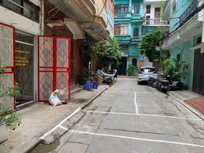 Chính chủ cho thuê cửa hàng 28m2 phố Vọng, Hai Bà Trưng, Hà Nội.Ô tô đỗ cửa 5