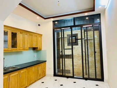 Bán nhà hẻm xe hơi , điện biên phủ ,dt46m2,4 tầng chỉ ,6 tỷ 5 ,giá rẻ nhất khu vực 0