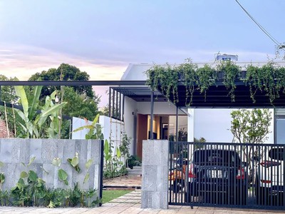Cho thuê biệt thự siêu đẹp đường cộng hòa, 7,6 x30m, 3 tầng 0