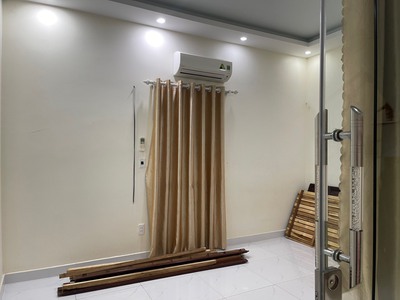 Cho thuê nguyên nhà 3,5 tầng tại tuyến 2 Ngô Gia Tự, oto đỗ gần nhà. 9