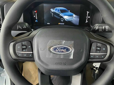 Ford Ranger XLS 2.0L 4x2 AT 2023 xe sẵn đủ màu, giao xe ngay 4