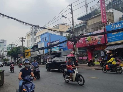 - bán cực gấp mặt tiền kinh doanh cmt8 quận 10,hàng hiếm 38m 3tầng hơn 5tỷ tl 0
