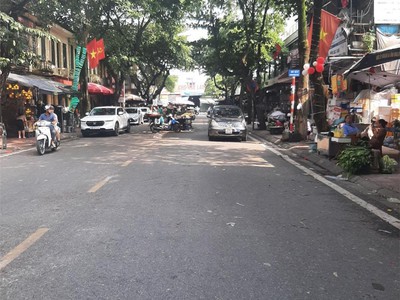 Nhà 2 phòng ngủ , 38mv , chỉ có hơn 4 tỷ 1 chút. trung tâm,long biên,long biên, hà nội 1