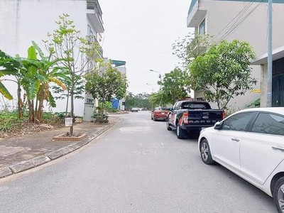 Bán đất tdc xuân phương 40m2 - 2 mặt đường lớn vỉa hè rộng trước sau, 2 xe tải tránh nhau 0