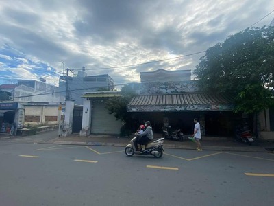 Nhà 2 mặt tiền đình phong phú DT 1120m vị trí đẹp tiện kinh doanh 0