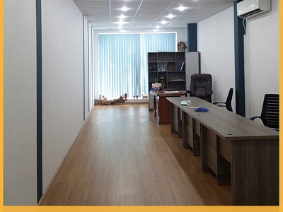 Văn phòng mới tại quận 3 với view nhìn ra đường lớn 1