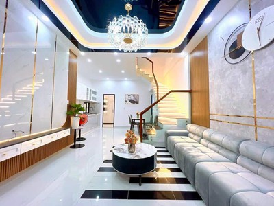 Siêu phẩm 3 tầng đẹp kiệt 3m bình an 7 thông ra tiểu la 0