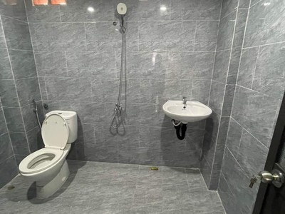 Bán nhà gác lửng đúc kiệt ô tô 4m k33 nam cao 4