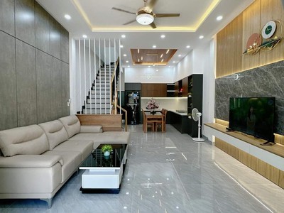 Siêu phẩm - bán nhà 3 tầng kiệt ô tô đường hoàng thị loan 3