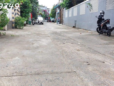 Siêu ngon, nhà 3 tầng dt: 70m2  đường trước nhà 7m cách mạng t8, q. cẩm lệ,đn. giá chỉ 2,xx tỷ 2