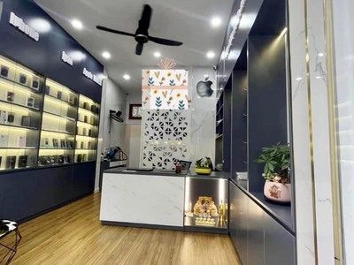 Giảm 2 tỷ  nhà 4 tầng mặt tiền lý tự trọng - full nội thất hiện đại - giá nhỉnh 4 tỷ 1