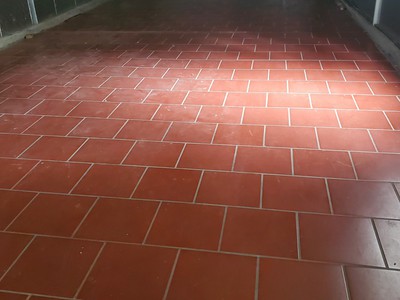 - chính chủ cần cho thuê gấp kho xưởng tại mặt đường bờ sông 2