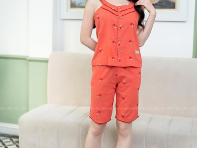 Sale bộ đồ đẹp nhân dịp 20.10 13