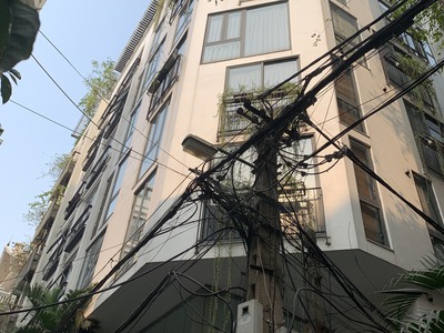 Bán nhanh tòa nhà lô góc ngõ 131 thái hà 100m2, 8 tầng mặt tiền 7.2m giá rao bán 25 tỷ 0