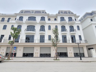 Miễn phí thuê - thuê shop không mất tiền thuê nhà mà còn được tặng thêm tiền 3